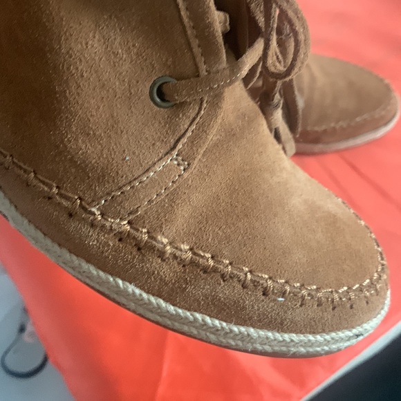 Crown ankle booties - Picture 2 of 4